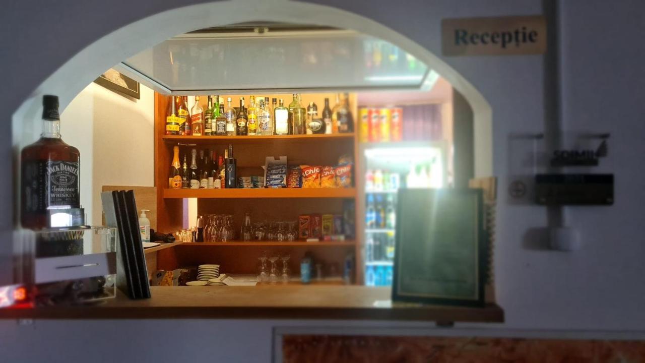 Pensiune Runcu Stone Buitenkant foto